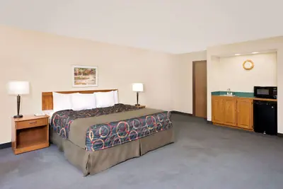 Photo 2 - Days Inn by Wyndham Boonville