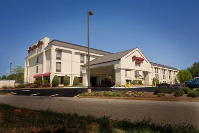 Photo 2 - Hampton Inn Atlanta - Newnan