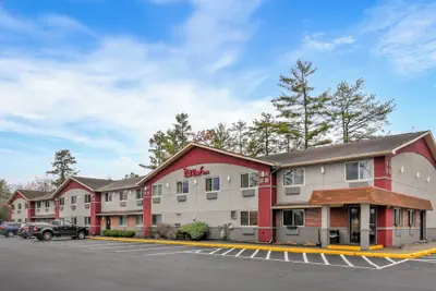Photo 2 - Red Roof Inn Queensbury