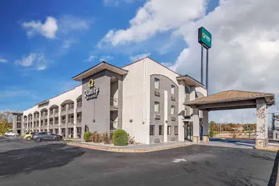 Photo 2 - Quality Inn & Suites Morrow Atlanta South