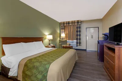 Photo 5 - Econo Lodge Belton - Kansas City South