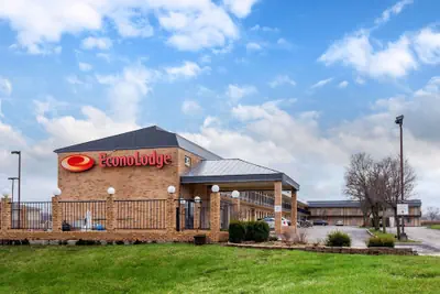 Photo 2 - Econo Lodge Belton - Kansas City South