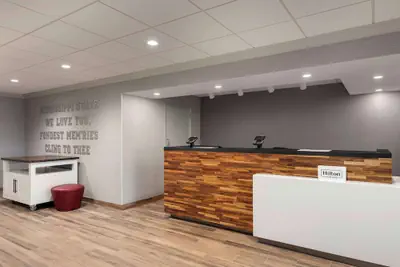 Photo 5 - Hampton Inn Starkville Mississippi State University