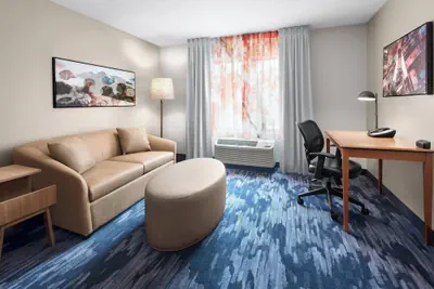 Photo 5 - Fairfield Inn and Suites by Marriott Denver Airport
