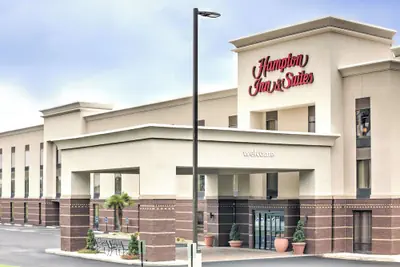 Photo 2 - Hampton Inn & Suites Macon I-475