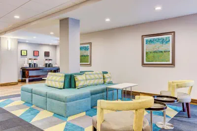Photo 3 - Hampton Inn & Suites Macon I-475
