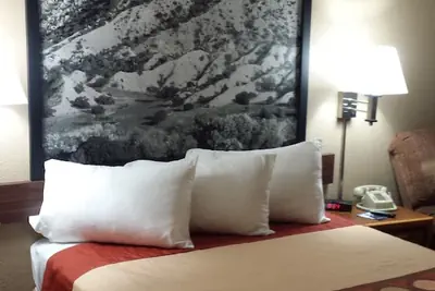 Photo 4 - Super 8 by Wyndham Las Cruces/White Sands Area