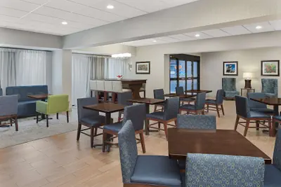 Photo 3 - Hampton Inn Lagrange near Callaway Gardens