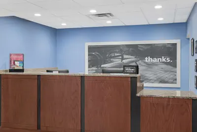 Photo 4 - Hampton Inn Lagrange near Callaway Gardens