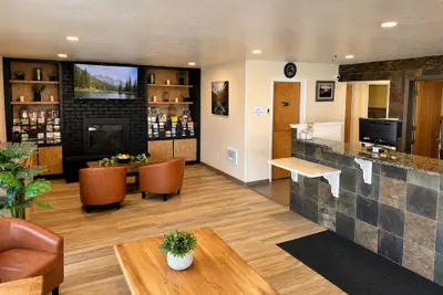 Photo 2 - Seabird Lodge