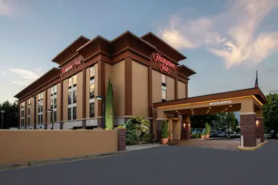 Photo 2 - Hampton Inn Gainesville