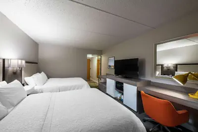 Photo 5 - Hampton Inn Gainesville