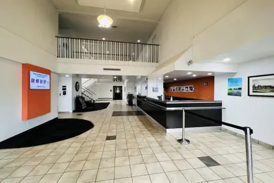 Photo 3 - Motel 6 Irvine - Orange County Airport