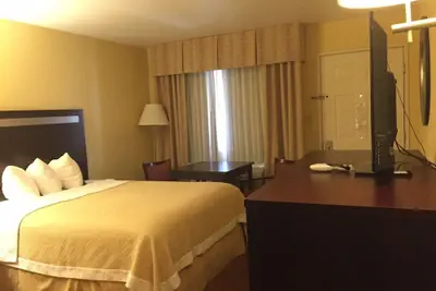 Photo 5 - Days Inn by Wyndham Globe