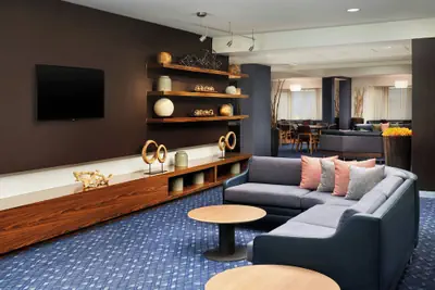 Photo 3 - Courtyard® by Marriott® Baton Rouge South