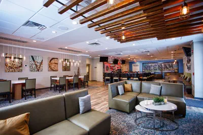 Photo 5 - DoubleTree by Hilton Neenah