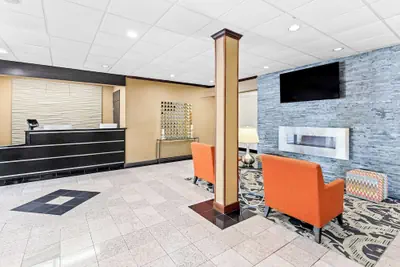 Photo 4 - Best Western Gwinnett Center Hotel