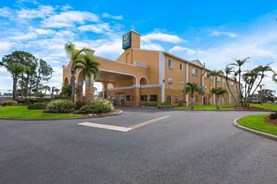 Photo 2 - Quality Inn - Near Serenoa Golf Club