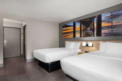 Photo 5 - La Quinta Inn by Wyndham Milwaukee Airport / Oak Creek