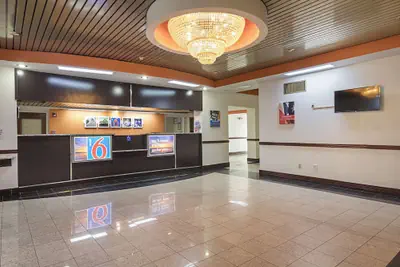 Photo 3 - Motel 6 Decatur, GA
