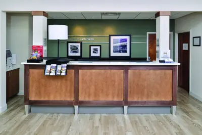 Photo 4 - Hampton Inn Cartersville