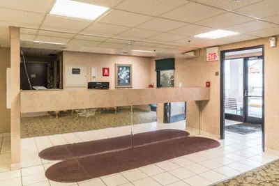 Photo 4 - Red Roof Inn Morehead