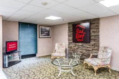 Photo 4 - Red Roof Inn Morehead