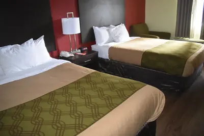 Photo 3 - SureStay Hotel by Best Western Brunswick