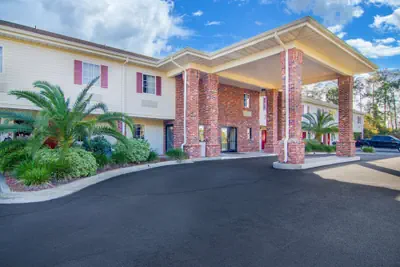 Photo 2 - SureStay Hotel by Best Western Brunswick