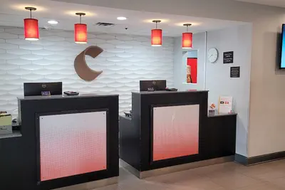 Photo 3 - Comfort Inn & Suites Carrollton