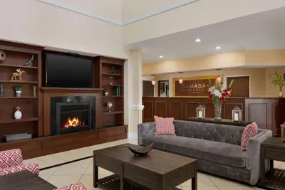 Photo 3 - Ramada by Wyndham Elizabethtown