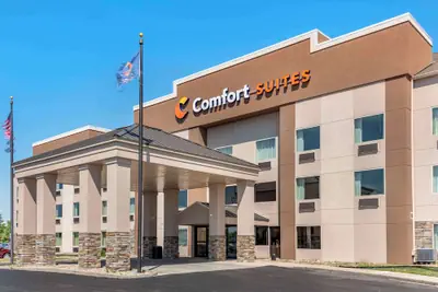 Photo 2 - Comfort Suites Fort Wayne - Southwest