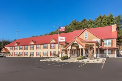 Photo 2 - Red Roof Inn & Suites Corbin