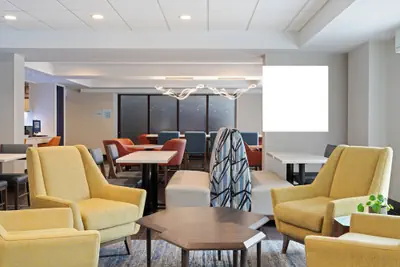Photo 4 - Holiday Inn Express & Suites Cincinnati Riverfront by IHG