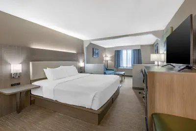 Photo 2 - Best Western Plus Pioneer Park Inn