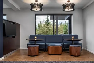Photo 4 - Courtyard by Marriott Anchorage Airport