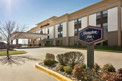 Photo 2 - Hampton Inn Wichita-East