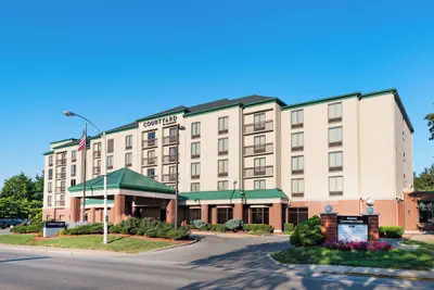 Photo 2 - Courtyard by Marriott Bloomington