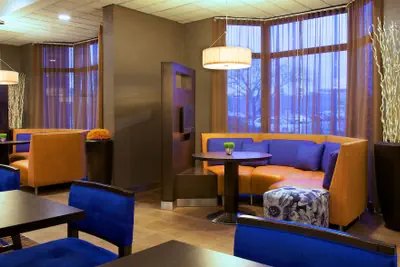 Photo 3 - Courtyard by Marriott Bloomington