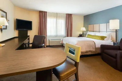 Photo 4 - MainStay Suites Wichita Northeast