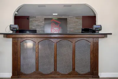 Photo 3 - Red Roof Inn & Suites Oxford