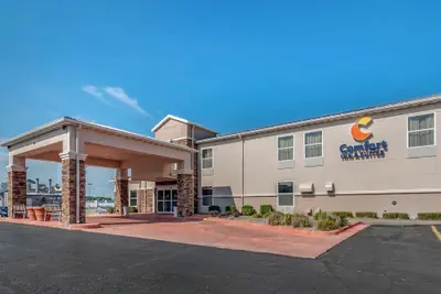 Photo 2 - Comfort Inn & Suites Junction City - near Fort Riley