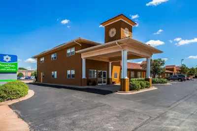 Photo 2 - SureStay Hotel by Best Western Ottawa