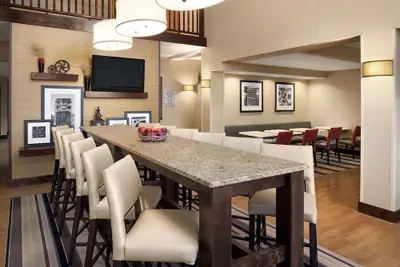 Photo 4 - Hampton Inn Lawrence