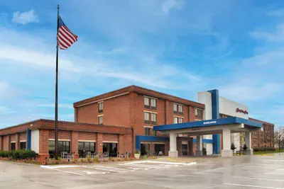 Photo 2 - Hampton Inn West Des Moines Lake Drive