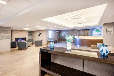 Photo 3 - Wingate by Wyndham Detroit Metro Airport
