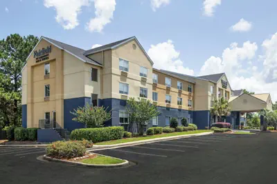 Photo 2 - Fairfield Inn by Marriott Hattiesburg