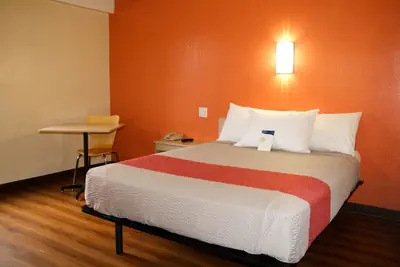 Photo 4 - Motel 6 Warwick, RI - Providence Airport - I-95