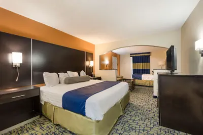 Photo 4 - SureStay Hotel by Best Western Meridian