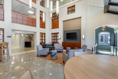 Photo 3 - Drury Inn & Suites Joplin